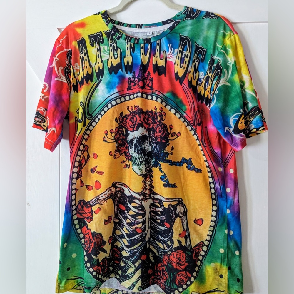 GRATEFUL DEAD T-SHIRT .
